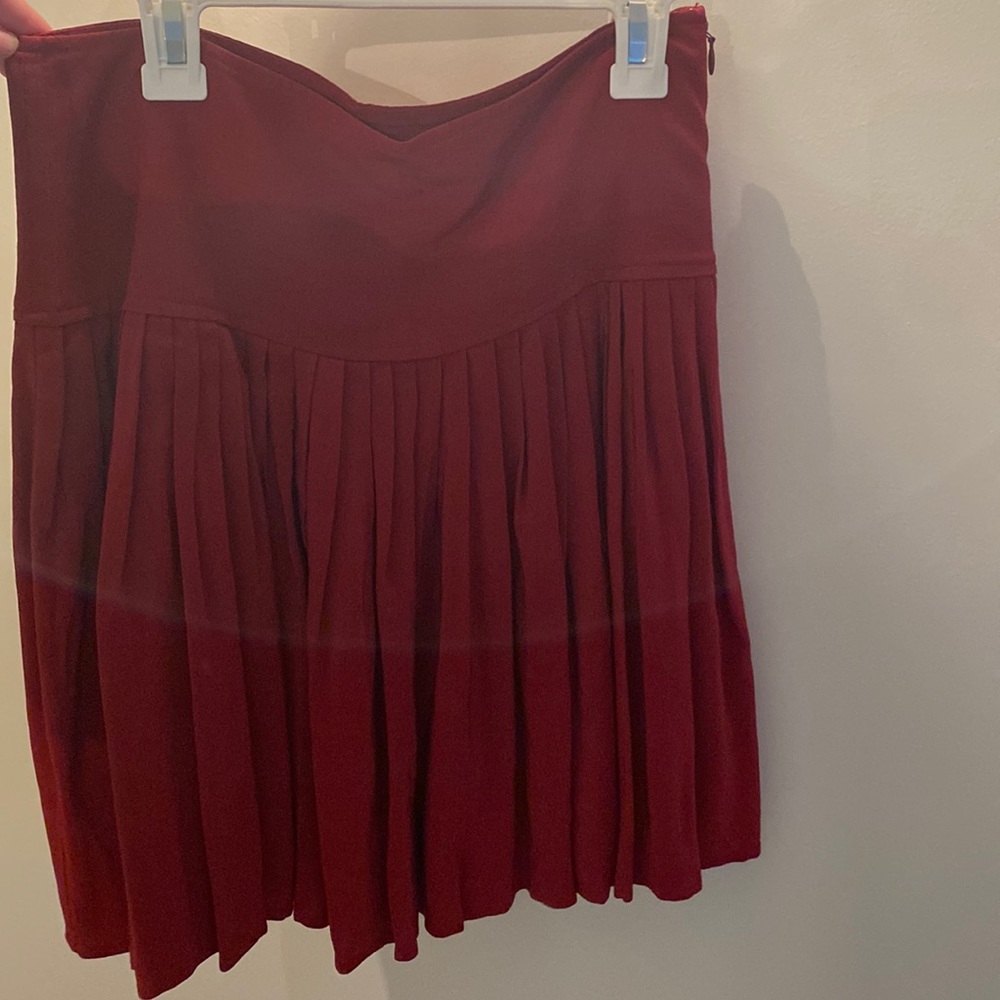 Red size 2 loft pleaded skirt